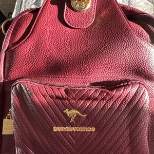 kangaROOS Burgundy Backpack with Gold Accents Brand New!!🔥🔥🔥🔥🔥